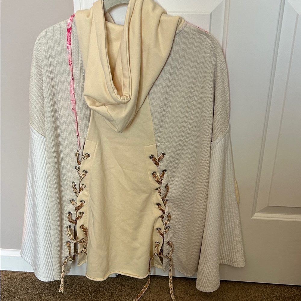 POL Cream Hoodie with Pink Floral Accents - Picture 3 of 7